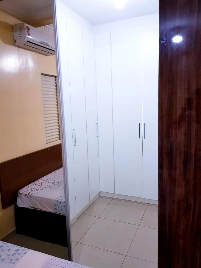 Otima Casa Caldas Novas 2 Km Do Centro Para Ate 14 Pesssoas Com Piscina Aquecida, Churrrasqueira, Wifi Bagian luar foto