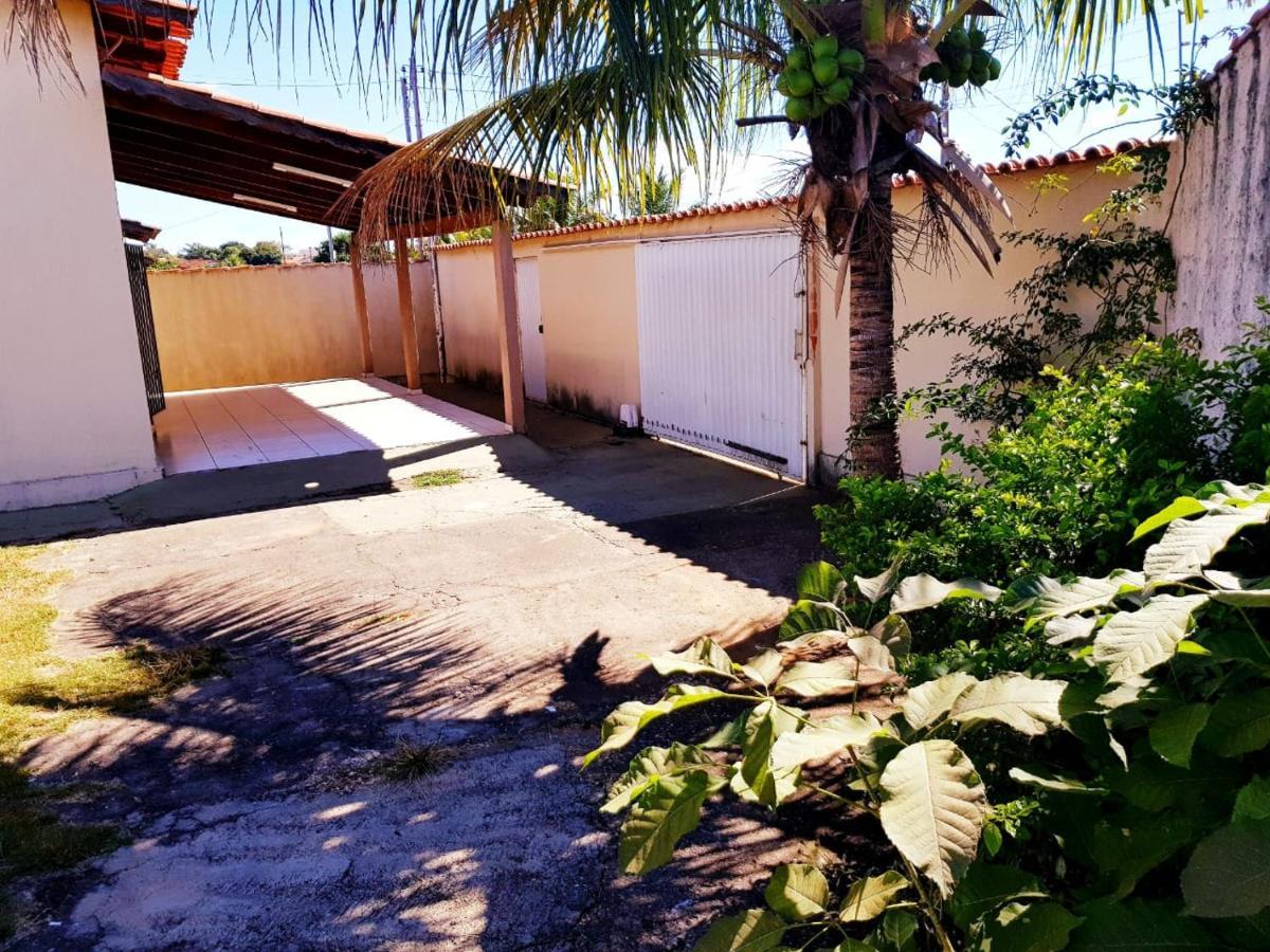 Otima Casa Caldas Novas 2 Km Do Centro Para Ate 14 Pesssoas Com Piscina Aquecida, Churrrasqueira, Wifi Bagian luar foto
